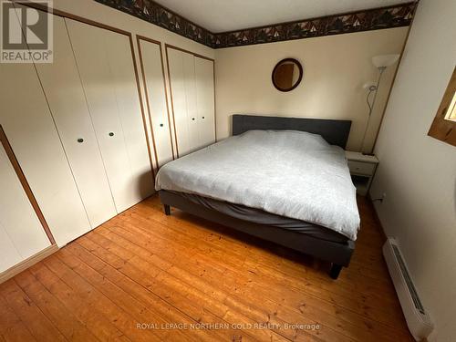 105 Fourth Street, Kirkland Lake, ON - Indoor Photo Showing Bedroom