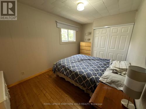 105 Fourth Street, Kirkland Lake, ON - Indoor Photo Showing Bedroom