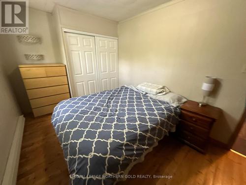 105 Fourth Street, Kirkland Lake, ON - Indoor Photo Showing Bedroom