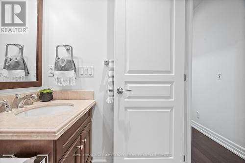 113 - 21 Burkebrook Place, Toronto, ON - Indoor Photo Showing Bathroom