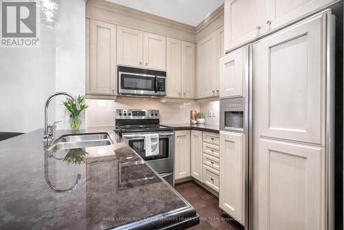 113 - 21 Burkebrook Place, Toronto, ON - Indoor Photo Showing Kitchen With Stainless Steel Kitchen With Double Sink With Upgraded Kitchen