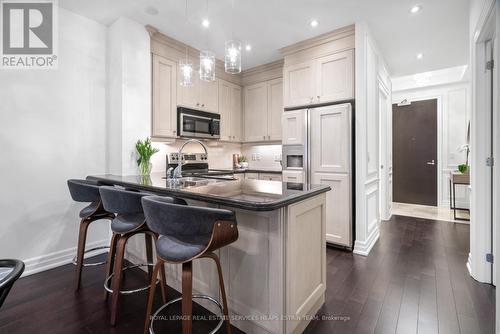 113 - 21 Burkebrook Place, Toronto, ON - Indoor Photo Showing Kitchen With Double Sink With Upgraded Kitchen