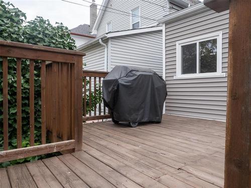 330 Lipton Street, Winnipeg, MB - Outdoor With Deck Patio Veranda With Exterior