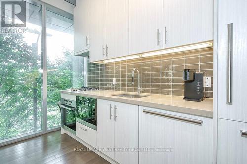 201 - 39 Queens Quay E, Toronto, ON - Indoor Photo Showing Kitchen