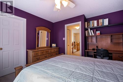 74 Hearthwood Crescent, Kitchener, ON - Indoor Photo Showing Bedroom