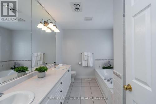 74 Hearthwood Crescent, Kitchener, ON - Indoor Photo Showing Bathroom