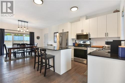 234 Adley Drive, Brockville, ON - Indoor Photo Showing Kitchen With Upgraded Kitchen