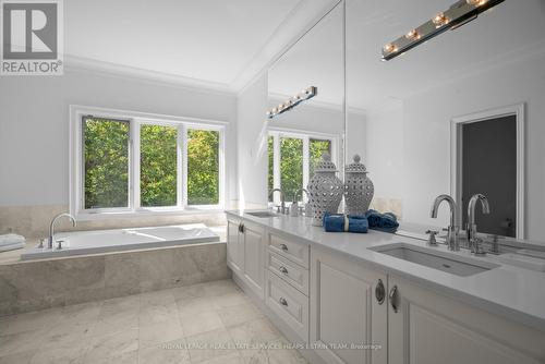 42 True Davidson Drive, Toronto, ON - Indoor Photo Showing Bathroom