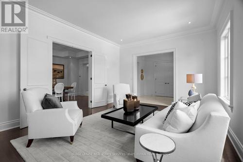 42 True Davidson Drive, Toronto, ON - Indoor Photo Showing Living Room