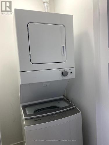 24 Wheatfield Road, Barrie, ON - Indoor Photo Showing Laundry Room