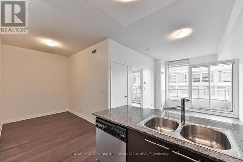 907 - 500 Sherbourne Street, Toronto, ON - Indoor Photo Showing Kitchen With Double Sink