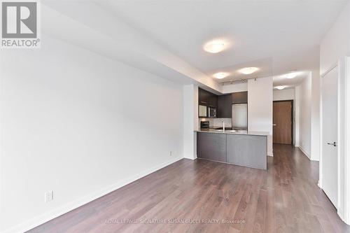 907 - 500 Sherbourne Street, Toronto, ON - Indoor Photo Showing Kitchen