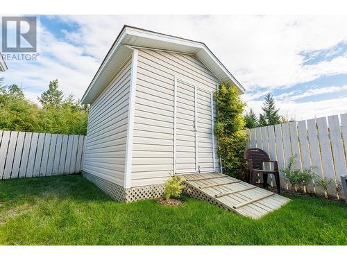 1002 11Th  N Avenue, Creston, BC - Outdoor