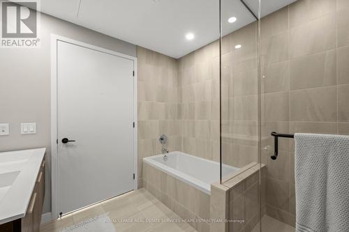 605 - 2118 Bloor Street W, Toronto, ON - Indoor Photo Showing Bathroom