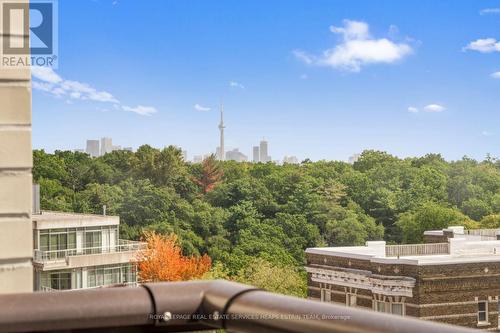 605 - 2118 Bloor Street W, Toronto, ON - Outdoor With View