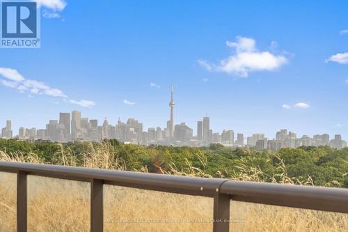 605 - 2118 Bloor Street W, Toronto, ON - Outdoor With View