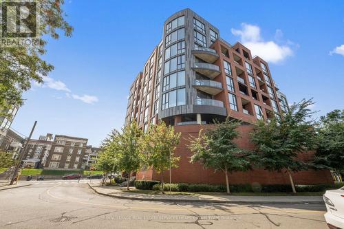 605 - 2118 Bloor Street W, Toronto, ON - Outdoor With Facade