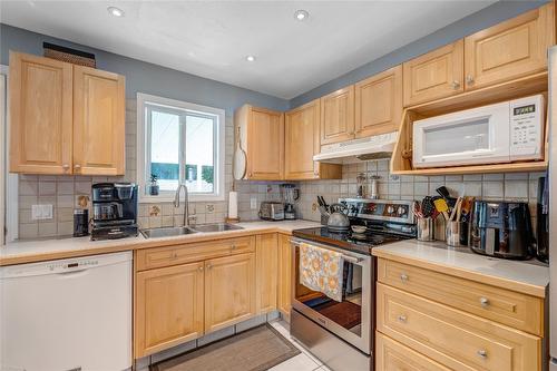 1620 Hatfield Avenue, Penticton, BC - Indoor Photo Showing Kitchen With Double Sink