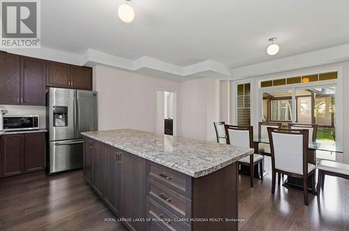 47 Marina Village Drive, Georgian Bay, ON - Indoor Photo Showing Kitchen