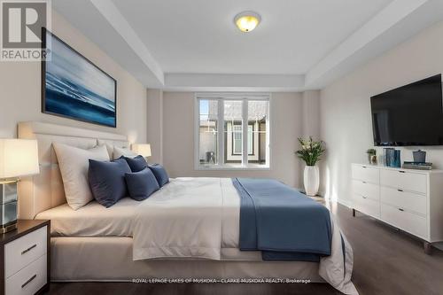 47 Marina Village Drive, Georgian Bay, ON - Indoor Photo Showing Bedroom