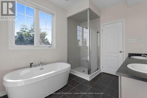 47 Marina Village Drive, Georgian Bay, ON - Indoor Photo Showing Bathroom