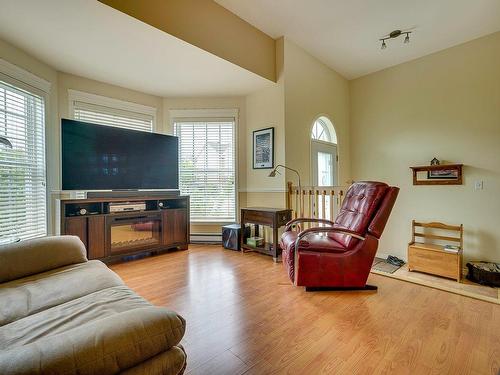 Salon - 576 111E Avenue, Saint-Jérôme, QC - Indoor Photo Showing Living Room