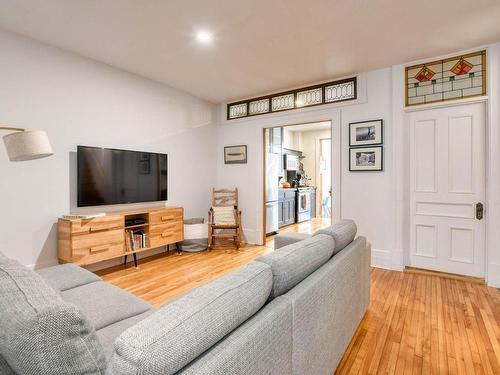 Salon - 6396  - 6400 Rue De La Roche, Montréal (Rosemont/La Petite-Patrie), QC - Indoor Photo Showing Living Room