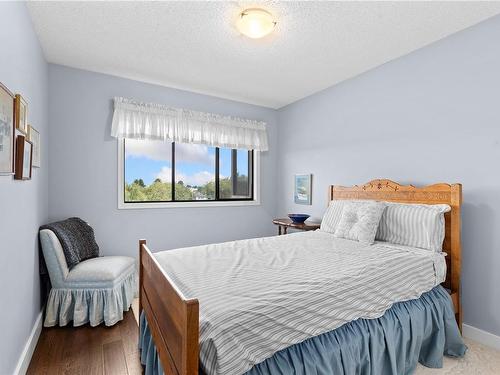 604-420 Linden Ave, Victoria, BC - Indoor Photo Showing Bedroom