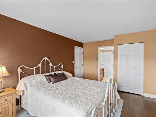 604-420 Linden Ave, Victoria, BC - Indoor Photo Showing Bedroom