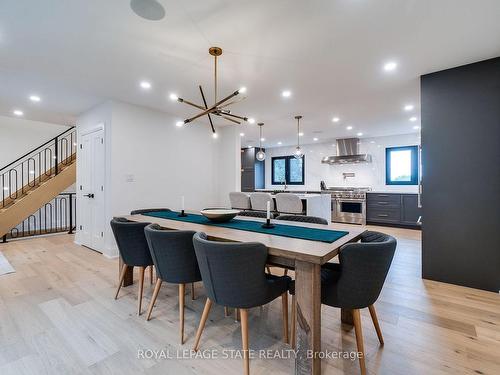 27 Hildegard Dr, Hamilton, ON - Indoor Photo Showing Dining Room