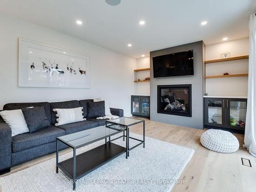 27 Hildegard Dr, Hamilton, ON - Indoor Photo Showing Living Room With Fireplace