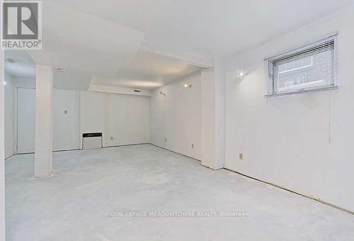 2822 Folkway Drive, Mississauga, ON - Indoor Photo Showing Other Room