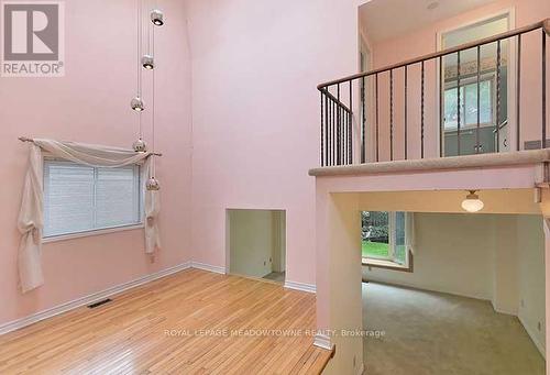 2822 Folkway Drive, Mississauga, ON - Indoor Photo Showing Other Room