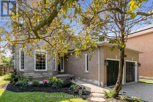 7271 Windrush Court, Mississauga, ON - Outdoor