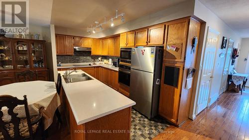 26 Seres Drive, Tillsonburg, ON - Indoor Photo Showing Kitchen With Double Sink