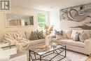 381 Victory Avenue, Welland, ON  - Indoor Photo Showing Living Room 