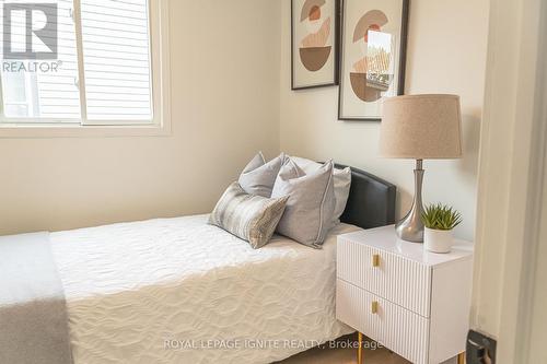 381 Victory Avenue, Welland, ON - Indoor Photo Showing Bedroom