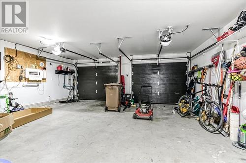 71 Shelbourne Street, Sudbury, ON - Indoor Photo Showing Garage