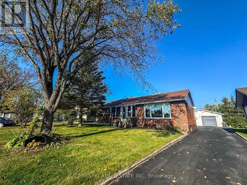 112 Picadilly Circle, Iroquois Falls, ON - Outdoor