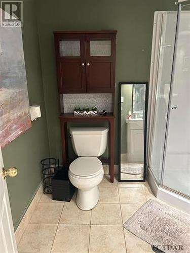 134 Eric Cres Pine, Timmins, ON - Indoor Photo Showing Bathroom