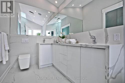 142 Ranee Avenue, Toronto, ON - Indoor Photo Showing Bathroom