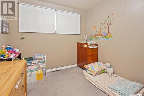 438 T Avenue N, Saskatoon, SK - Indoor Photo Showing Bedroom