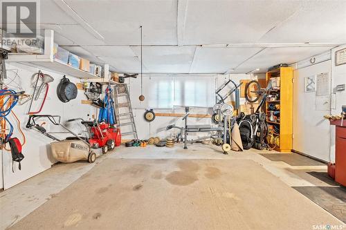 438 T Avenue N, Saskatoon, SK - Indoor