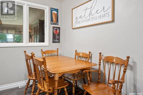 438 T Avenue N, Saskatoon, SK - Indoor Photo Showing Dining Room