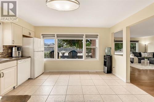 1032 Lauzon Road, Windsor, ON - Indoor Photo Showing Kitchen