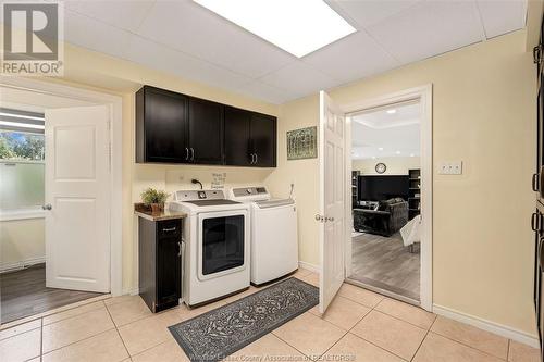 1032 Lauzon Road, Windsor, ON - Indoor Photo Showing Laundry Room