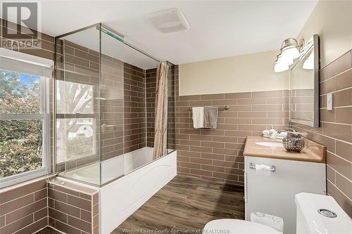 1032 Lauzon Road, Windsor, ON - Indoor Photo Showing Bathroom