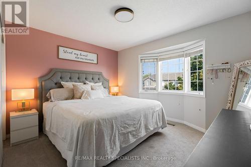 35 - 24 Kenyon Crescent, Grimsby, ON - Indoor Photo Showing Bedroom