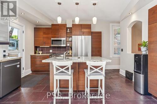 211 Herkimer Street, Hamilton, ON - Indoor Photo Showing Kitchen With Double Sink With Upgraded Kitchen