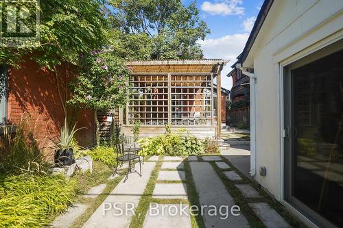 211 Herkimer Street, Hamilton, ON - Outdoor